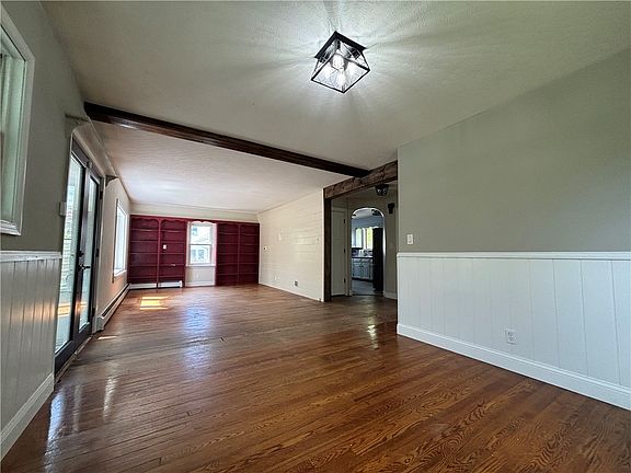 5th image of 163 Ridge Rd