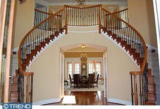 3rd image of 110 Trotter Dr W