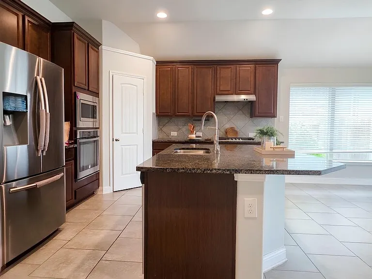 8206 Oxbow Manor Ln — Photo 14