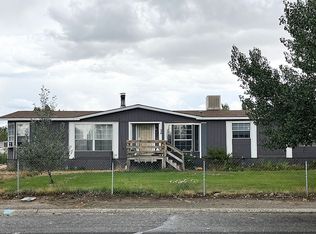 36 Cove St, Round Mountain, NV 89045
