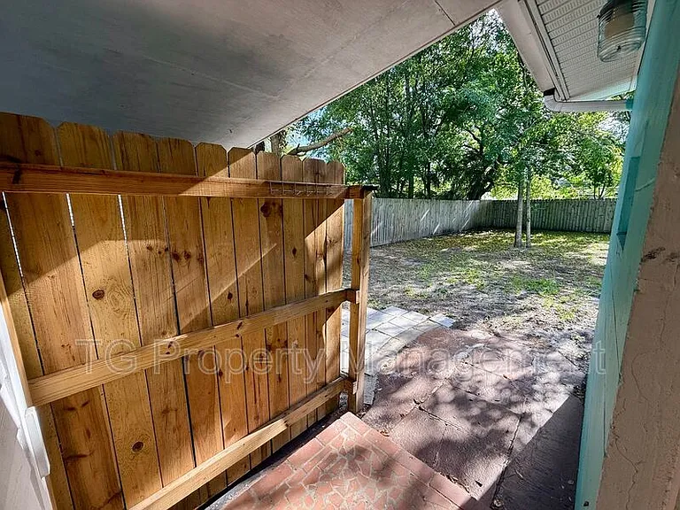 4721 E Castlewood Dr — Photo 15