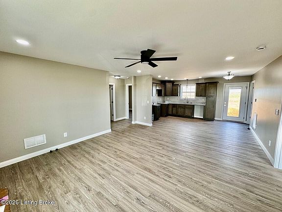 4th image of 1518 Old Perryville Loop