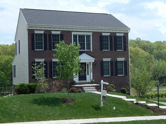 4th image of 305 Providence Dr