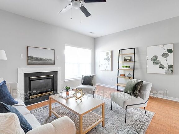 4th image of 3816 Dominion Townes Cir