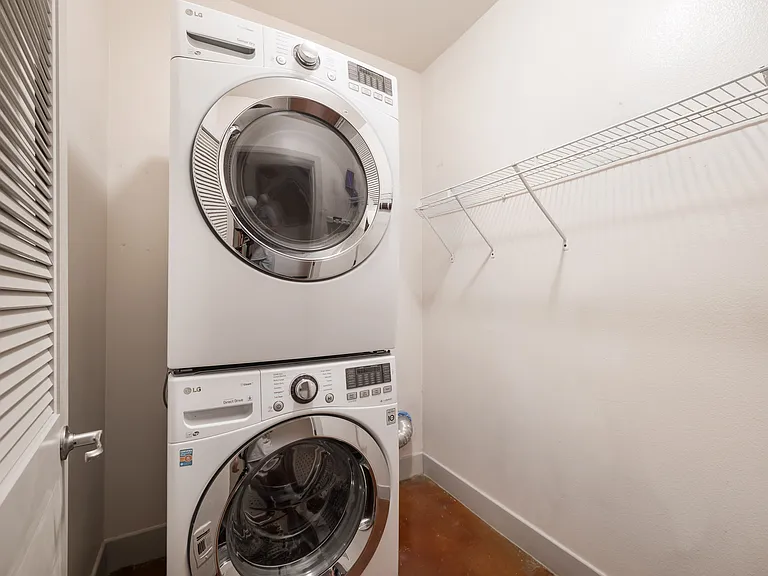 In unit Washer & Dryer