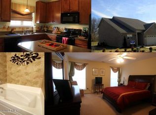 5900 Dewitt Dr, Louisville, KY 40258