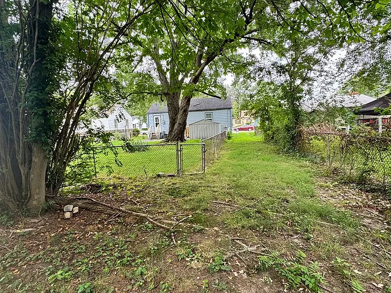 1509 Milton St — Photo 38