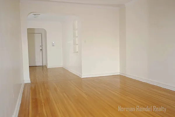 Rented by Norman Raindel, LREB | media 30