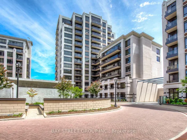 38 Cedarland Dr Unit 911, Markham, ON L6G 0G7