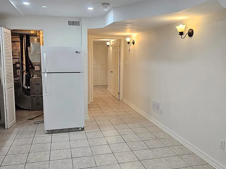 11 Chalkfarm Cres — Photo 16