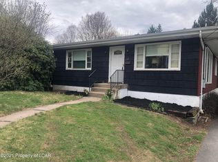 37 Huntsville Rd, Dallas, PA 18612