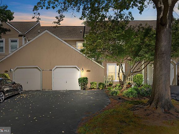 2nd image of 1578 Willow Pond Dr