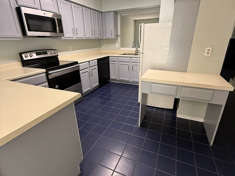 4918 Ali Ave #2 — Photo 4