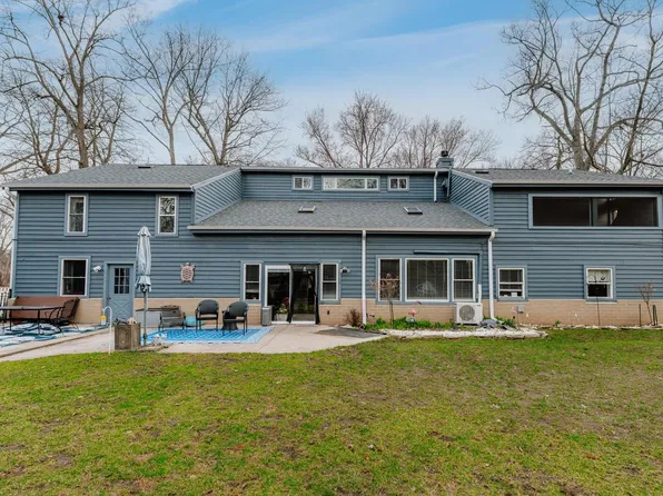 727 East Madison STREET, Oconomowoc, WI 53066