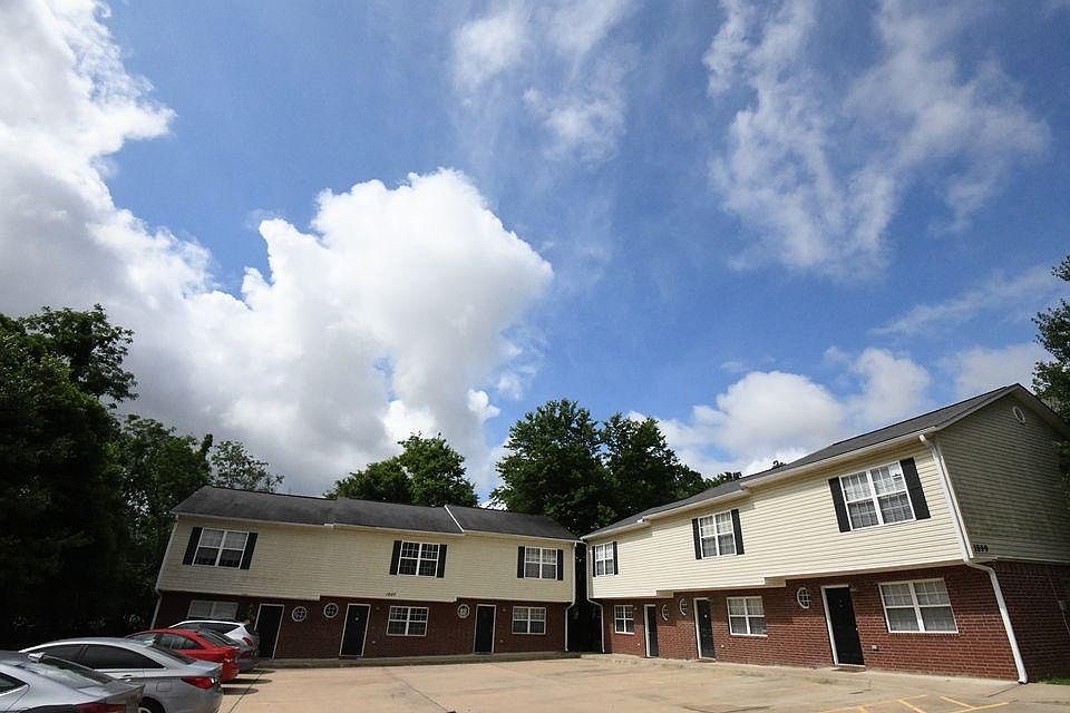 1st image of 1899 W Stone St APT 2