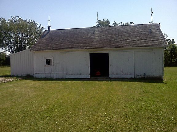 Horse Barn