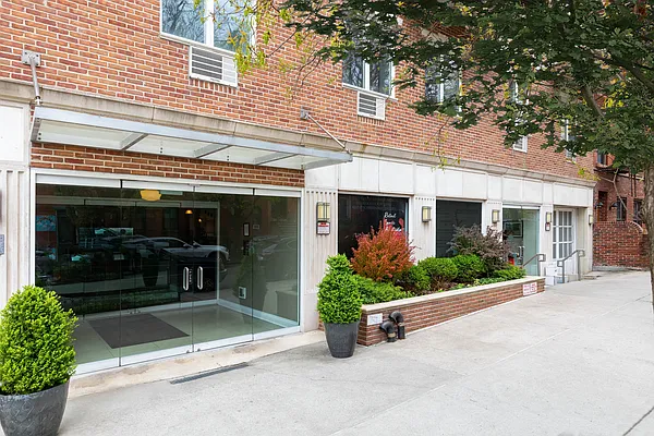 Sold by Compass | media 15