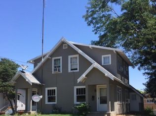 712 Santa Fe St, Larned, KS 67550
