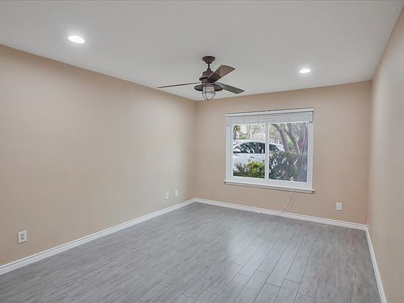 4th image of 8406 Echo Creek Ln #1