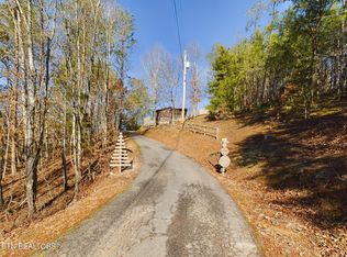 2854 Easy St, Sevierville, TN 37862