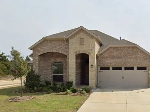 2500 Whispering Breeze Ln, Glenn Heights, TX 75154