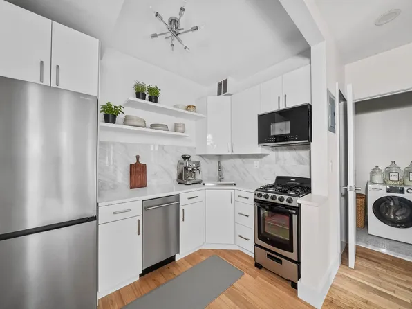 313 West 91st Street image 3 of 4