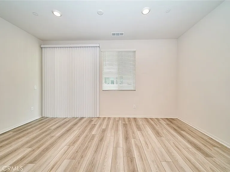 1672 Cayton Loop — Photo 5