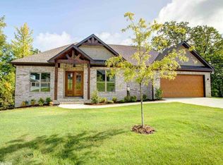 112 Eagle Ridge Dr, Maumelle, AR 72113