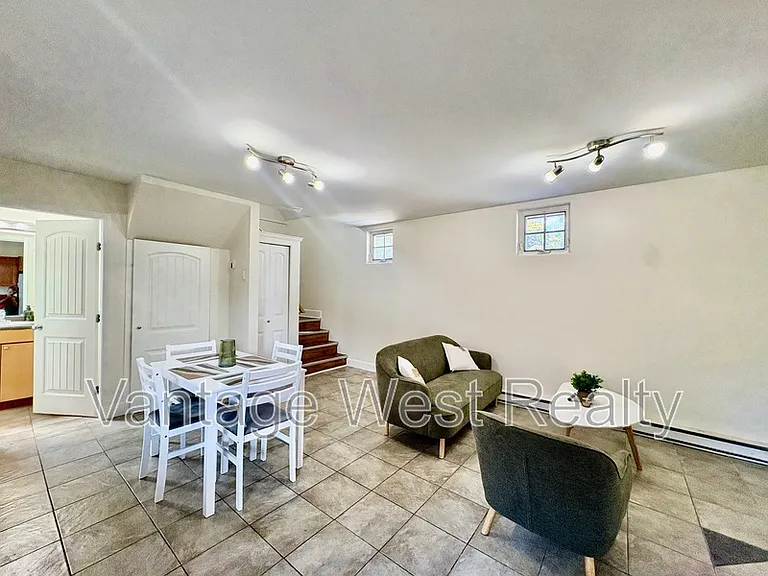 578B Cadder Ave — Photo 5