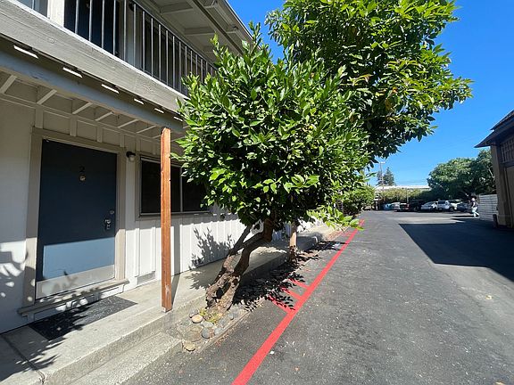 2nd image of 365 Saratoga Ave #2