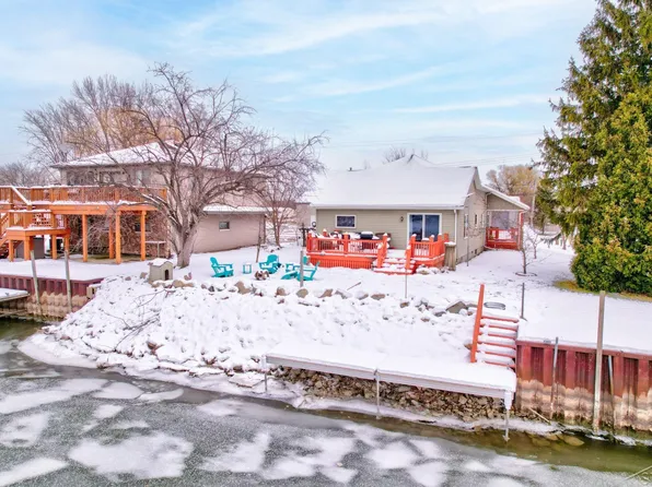 4211 Manke Rd, Fairgrove, MI 48733