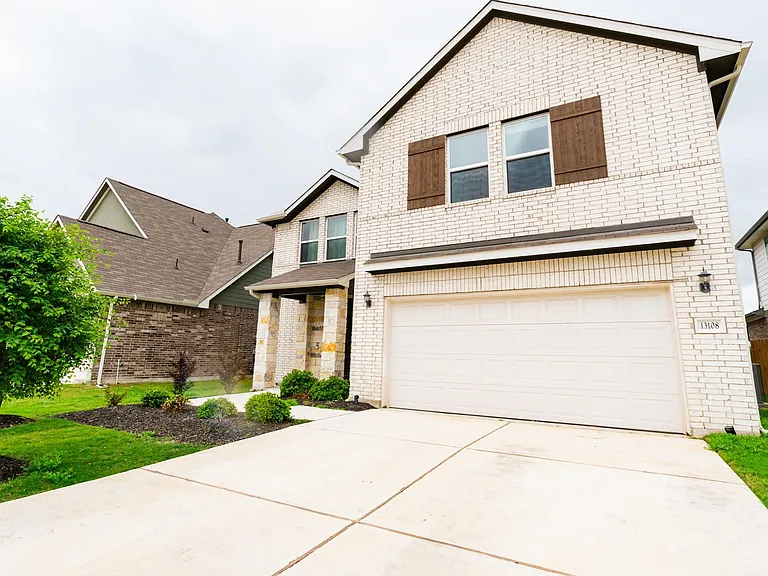 13108 Chapala Way — Photo 2