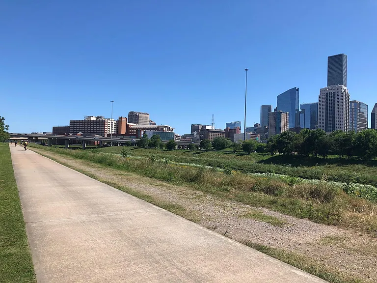 The White Oak Bike Trail is right across from the complex.