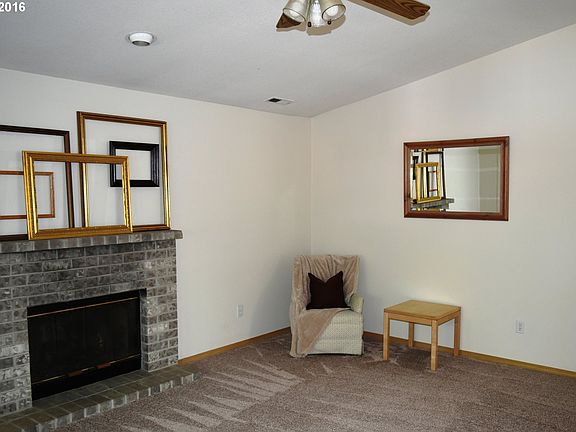 2nd image of 2204 SE 176th Pl