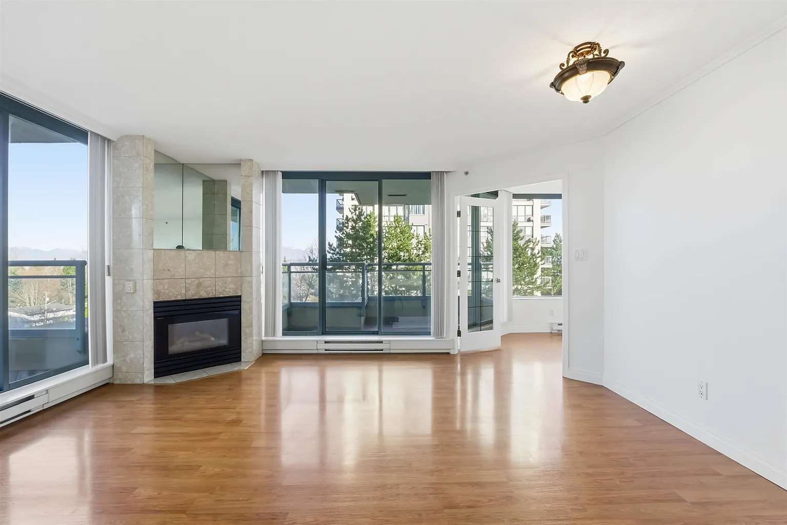 13383 108th Ave #505 photo 1
