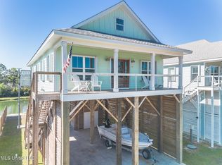 518 5th St, Pass Christian, MS 39571