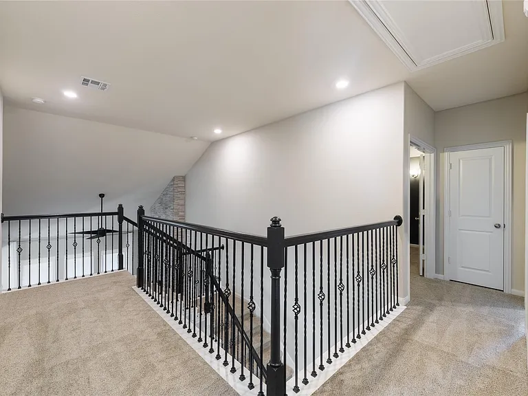 400 Pinnacle View Dr — Photo 19