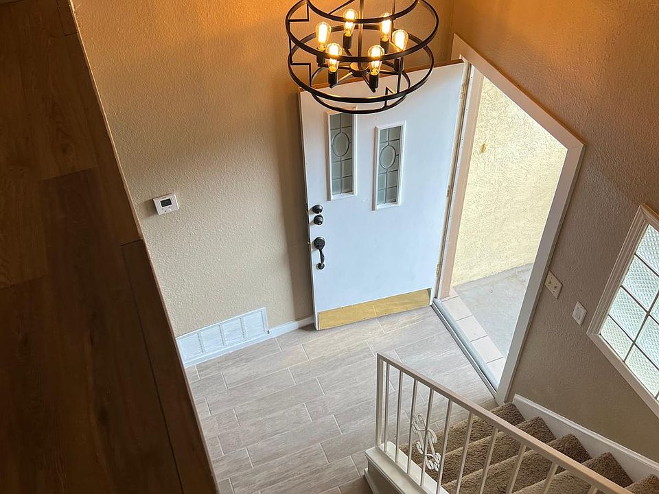 1st image of 4740 Excalibur Dr #B