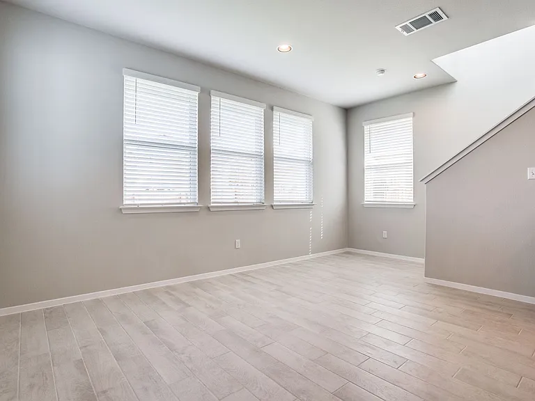 146 White Dunes Dr — Photo 14