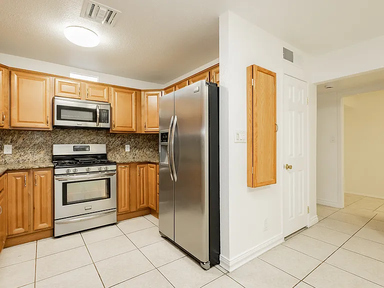 3969 Manford Cir — Photo 19