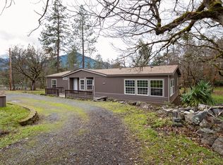75 Anna Laura Dr, Jacksonville, OR 97530