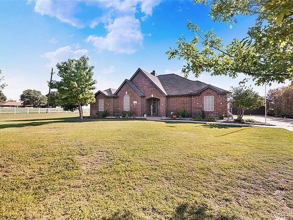 2nd image of 119 High Glen Cir