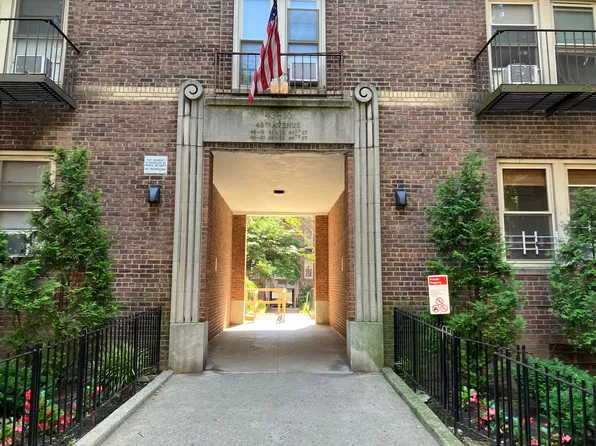 48-55 43rd Street image 2 of 13