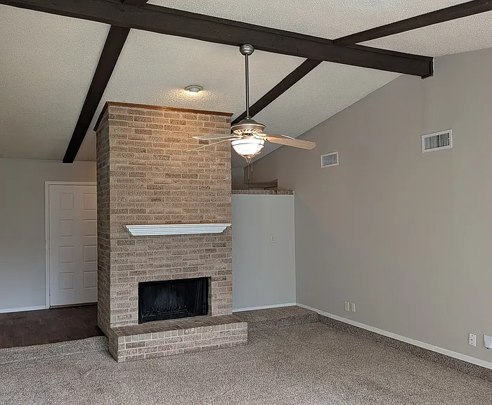 6912 Westglen Dr — Photo 16