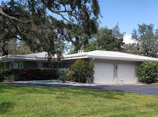 317 Orangewood Ln, Largo, FL 33770