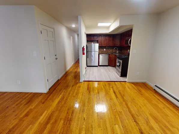 102-52 67th Road image 7 of 33