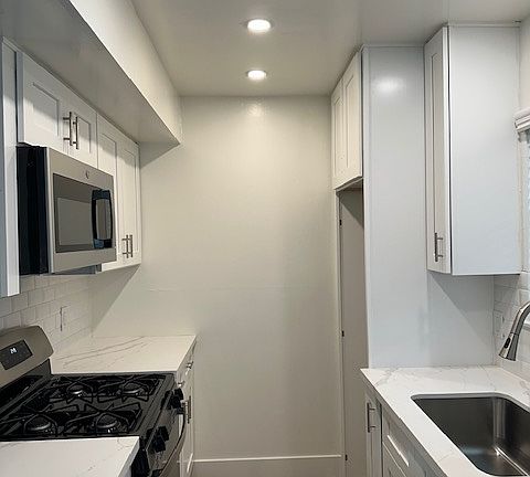2nd image of 2656 Orange Ave APT E