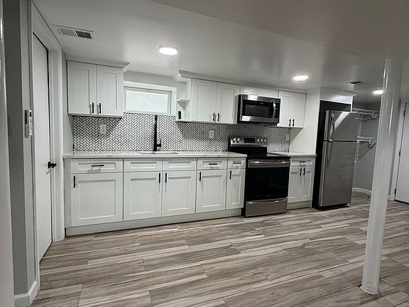 2nd image of 259 Duncan Ave #1R