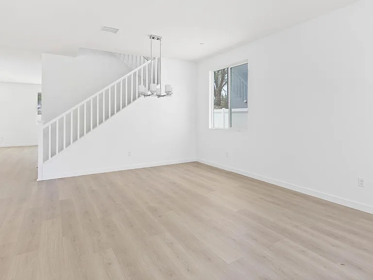 17308 Lemay St — Photo 8