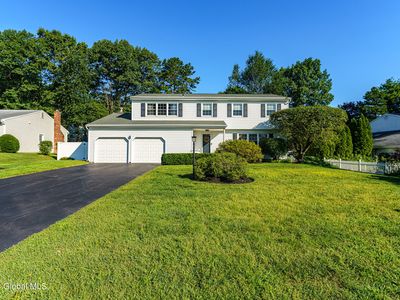 11 Bethwood Drive, Albany, NY, 12211